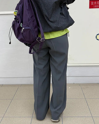 One-pleat wide slacks