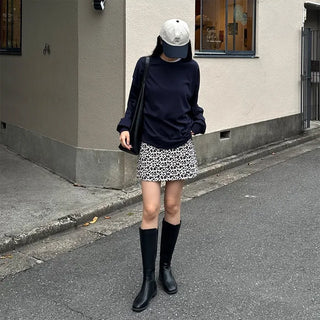 Stitched long boots