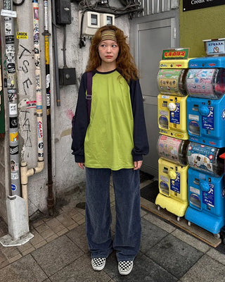 Loose-fit raglan sweatshirt