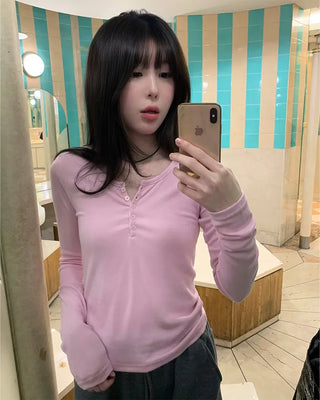 Henley neck long-sleeved T-shirt