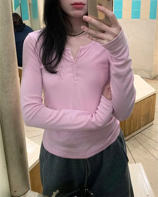 Henley neck long-sleeved T-shirt