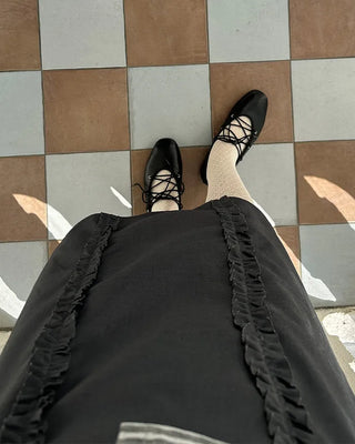 Lace-up flat shoes