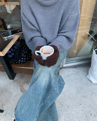 Simple wool gloves