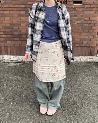 Flower-tucked midi skirt
