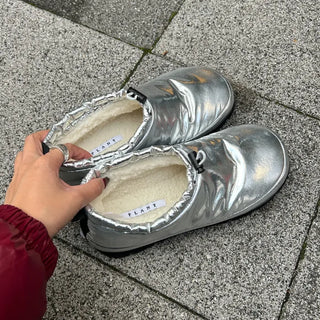 Fur down sneakers