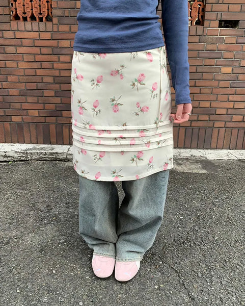 Flower-tucked midi skirt