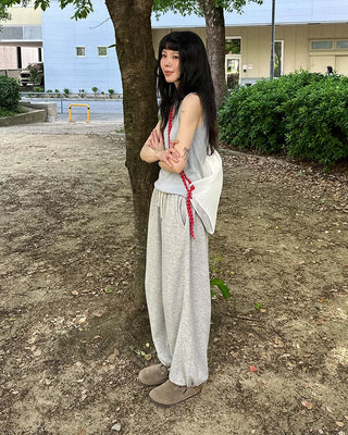 Simple round neck sleeveless knit