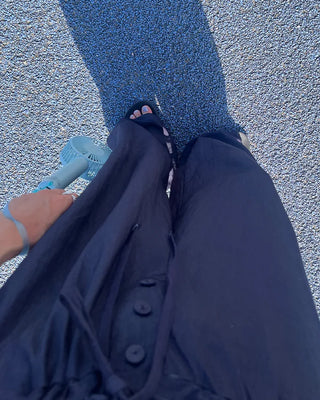 Glossy nylon band button pants