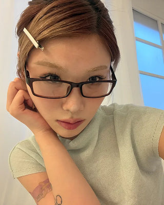 Square acrylic frame glasses