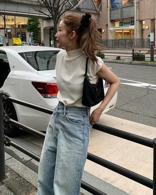 Half-neck short-sleeved knit