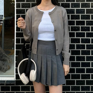 Round neck cropped knit cardigan