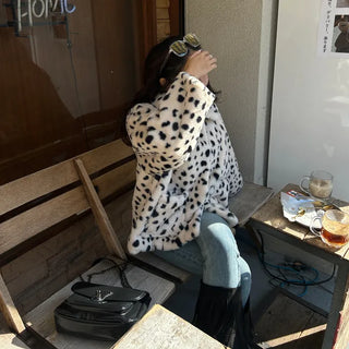 Leopard fur collar coat