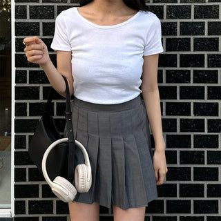 Basic slim plain short-sleeved T-shirt