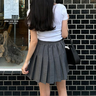 Basic slim plain short-sleeved T-shirt