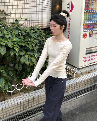 Punching Wave Point Long Sleeve T-Shirt