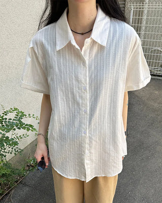 Color striped short-sleeved shirt