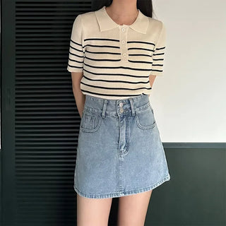 Two-button heart mini denim skirt