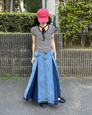 Slit two-tone denim long skirt