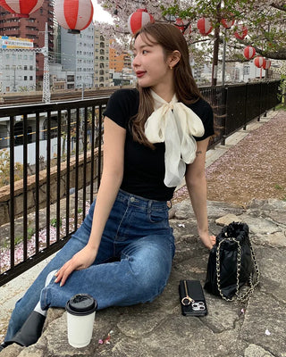 Scarf Ribbon Neck Short Sleeve Knit