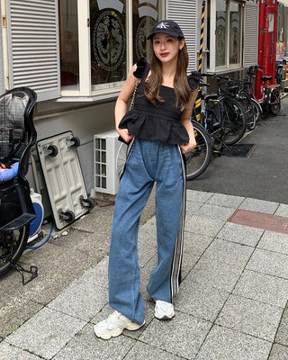 Triple side-stripe cutoff denim pants