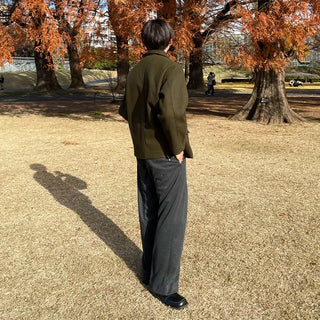 Wide-leg slacks with elastic waistband