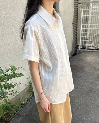 Color striped short-sleeved shirt