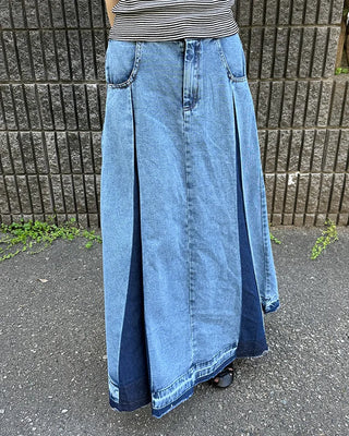 Slit two-tone denim long skirt