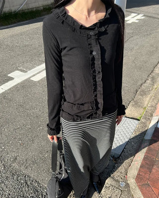 Frill Point Slim Cardigan