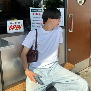 Casual plain short-sleeved T-shirt