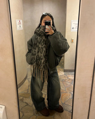 Seam-stitched distressed wide-leg denim pants