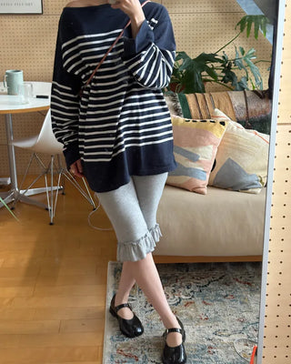 Frilled Ribbed Capri Pants