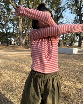 Round piping neck striped knit