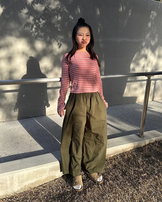 Round piping neck striped knit