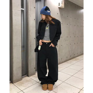 Pointed wide black denim pants