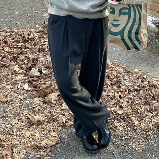 Wide-leg slacks with elastic waistband