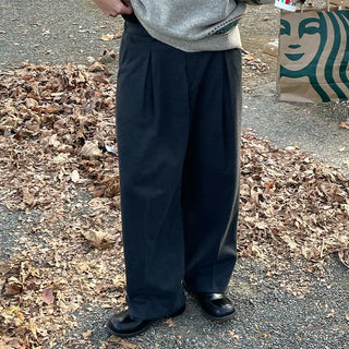 Wide-leg slacks with elastic waistband