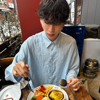 Linen-like shirred long-sleeved shirt