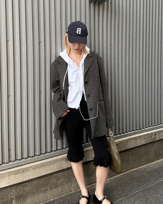 Frilled Ribbed Capri Pants