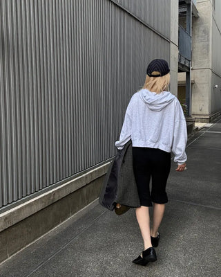 Frilled Ribbed Capri Pants