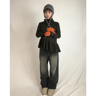 Frilled border turtleneck T-shirt
