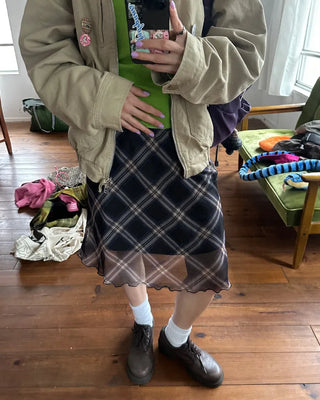 Checked scalloped hem chiffon skirt
