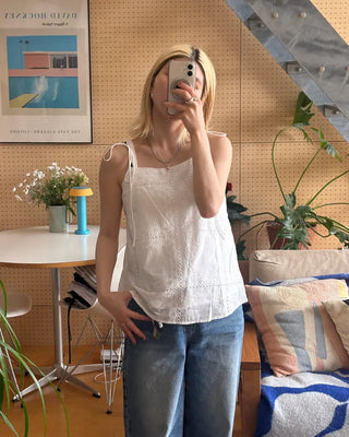 Punching block flower stitch camisole