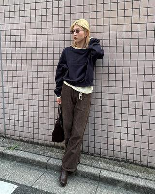 One-shoulder oversized sweatshirt