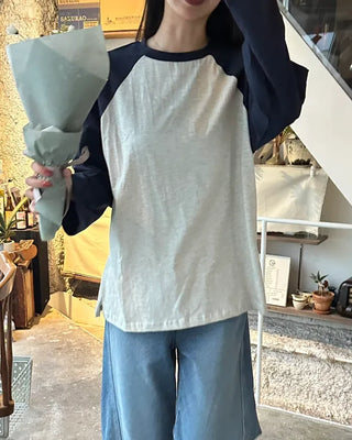 Raglan long-sleeved T-shirt