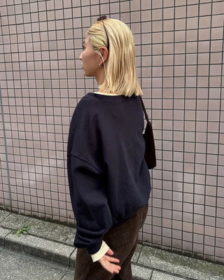 One-shoulder oversized sweatshirt