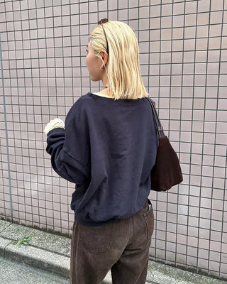 One-shoulder oversized sweatshirt