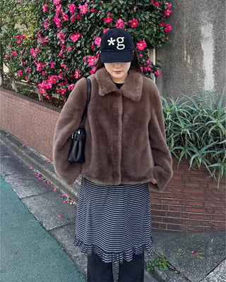 Crop collar point fur jacket