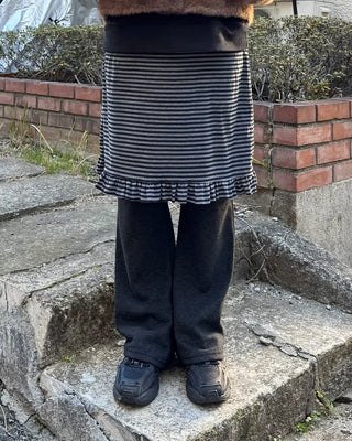 Striped frill skirt and layered pants