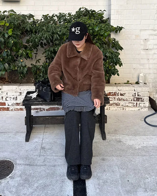 Crop collar point fur jacket