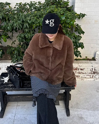 Crop collar point fur jacket